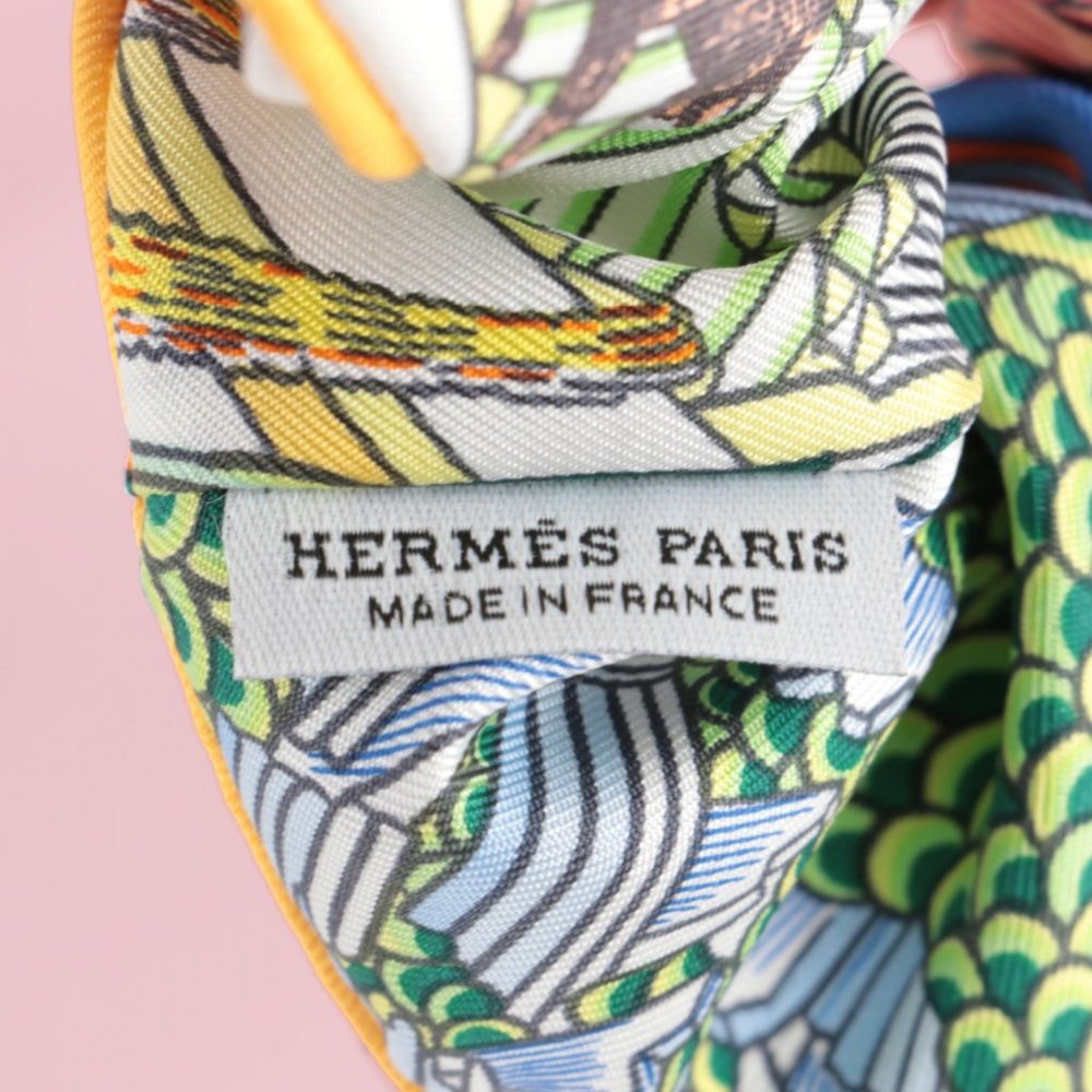 Hermès Claudia Silk Scrunchie - Picture 4 of 6